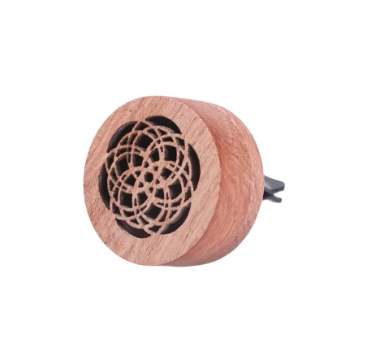 Drewniany dyfuzor olejków eterycznych do samochodu