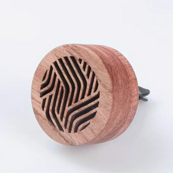 Drewniany dyfuzor olejków eterycznych do samochodu